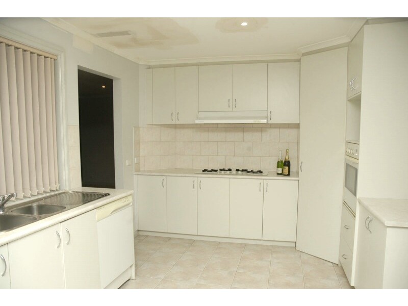 17 Albrecht Avenue, Berwick VIC 3806