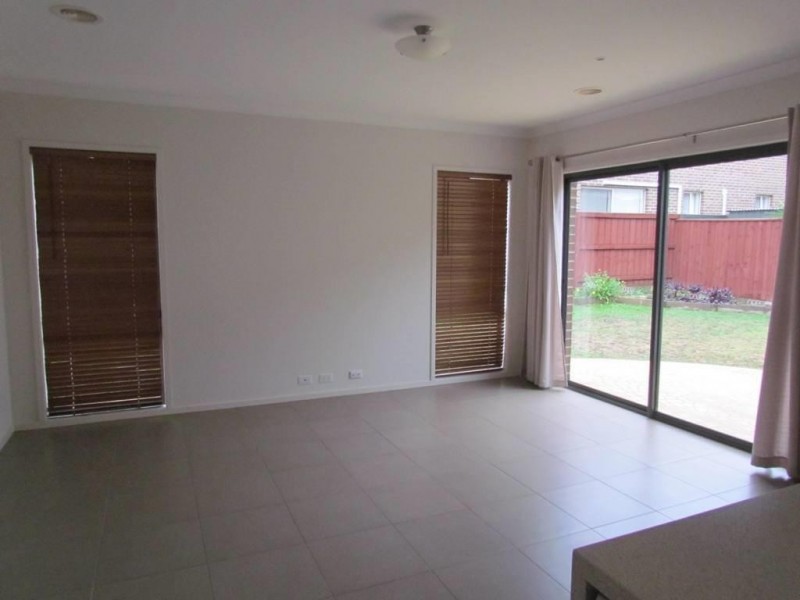 8 Norris Grove, Berwick VIC 3806