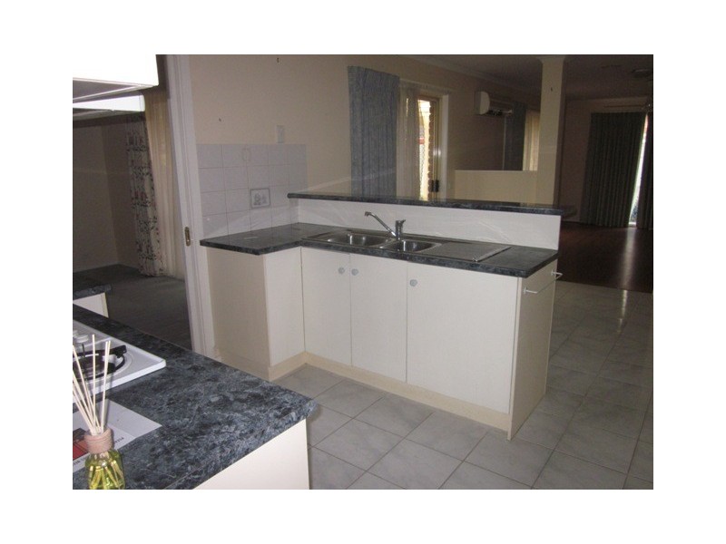 7 Allardice Parade, Berwick VIC 3806