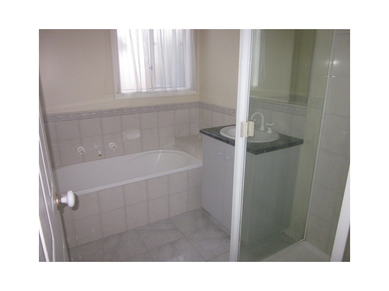 7 Allardice Parade, Berwick VIC 3806