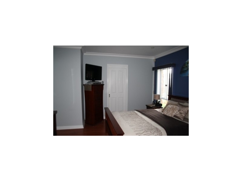 27 Archibald Avenue, Narre Warren VIC 3805