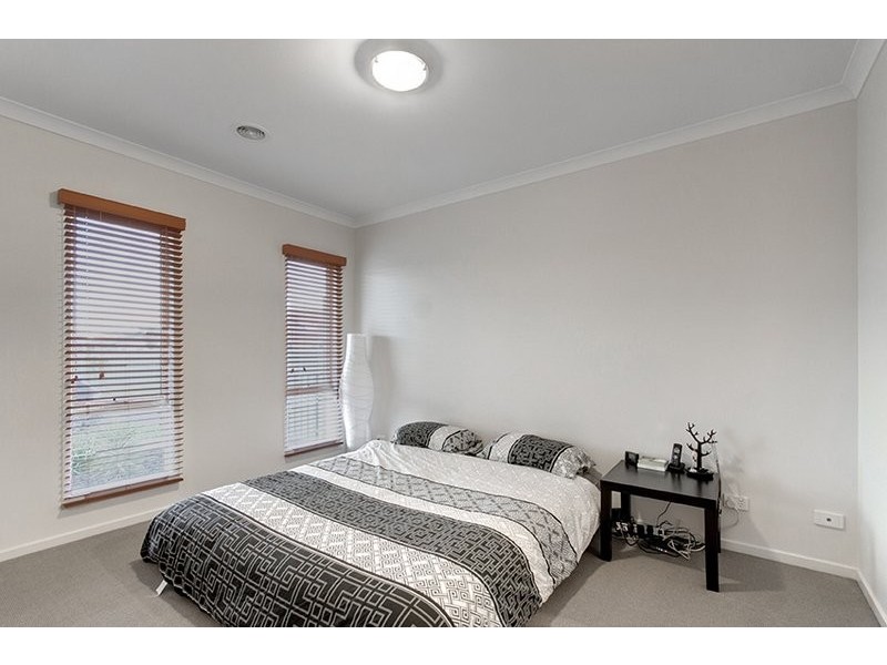 29 Cohens Way, Pakenham VIC 3810