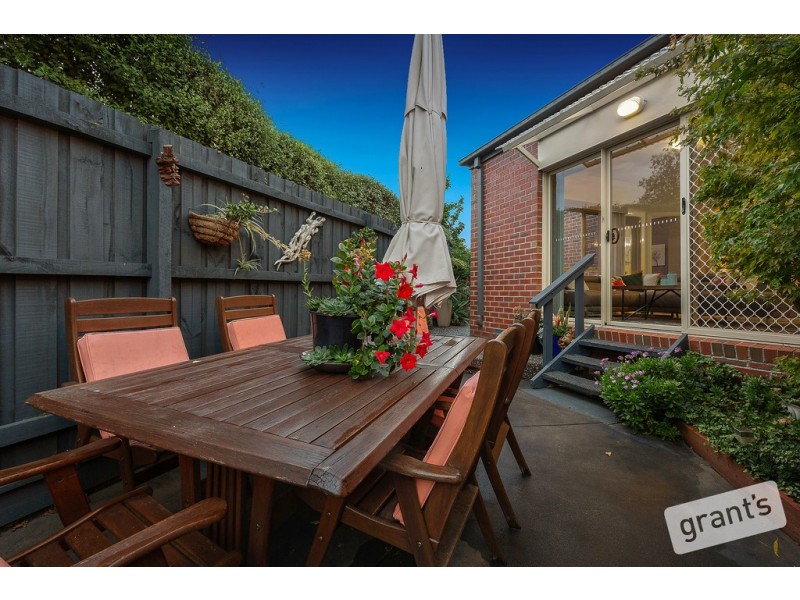 12/10 Parkhill Drive, Berwick VIC 3806