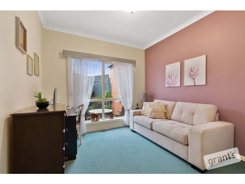 12/10 Parkhill Drive, Berwick VIC 3806