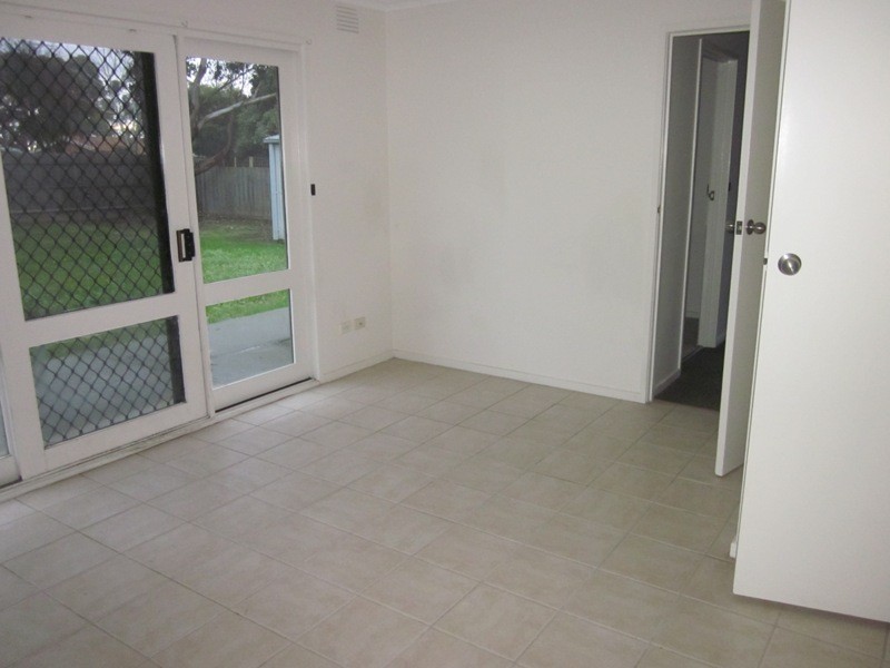 18 Bemersyde Drive, Berwick VIC 3806