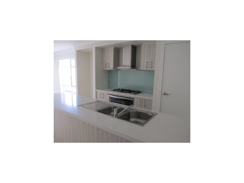 23 Celsius Drive, Cranbourne North VIC 3977