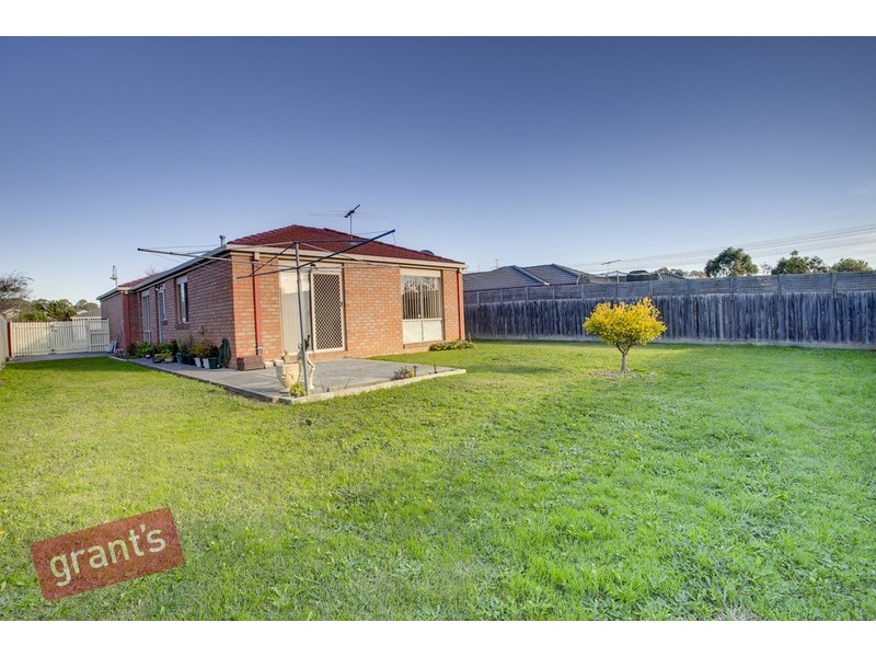 86 Harold Keys Drive, Narre Warren South VIC 3805