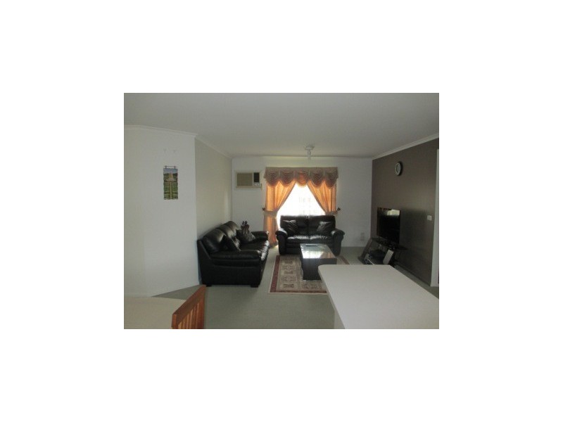 47  Ellenvale Drive, Narre Warren VIC 3805