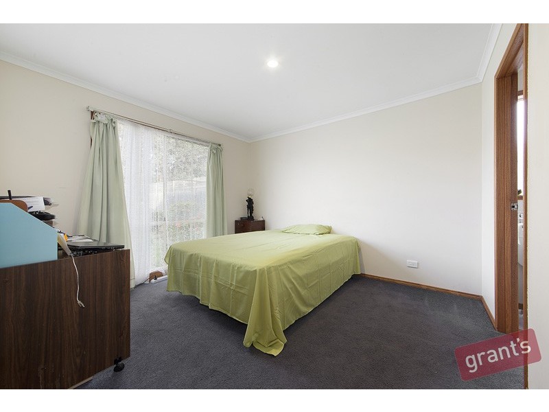 10 Forrester Walk, Narre Warren South VIC 3805