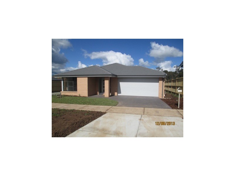 43 Monica Place, Drouin VIC 3818