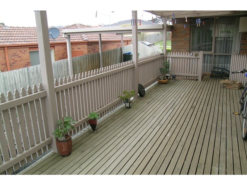 9 Allira Close, Berwick VIC 3806