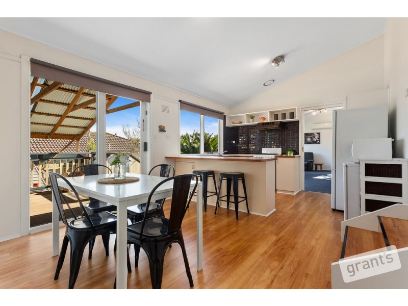 4 St James Court, Narre Warren VIC 3805