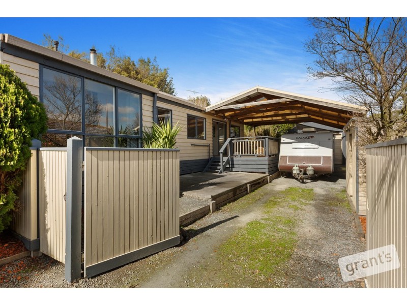 4 St James Court, Narre Warren VIC 3805