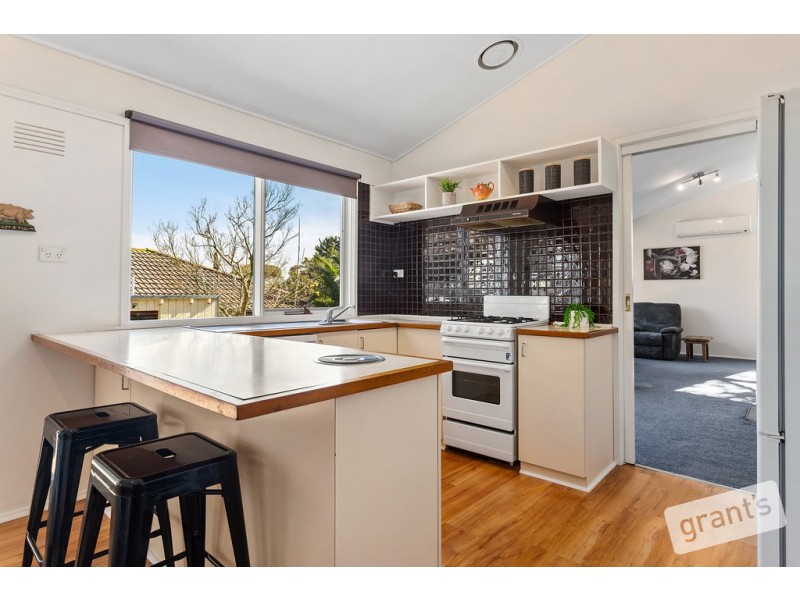 4 St James Court, Narre Warren VIC 3805