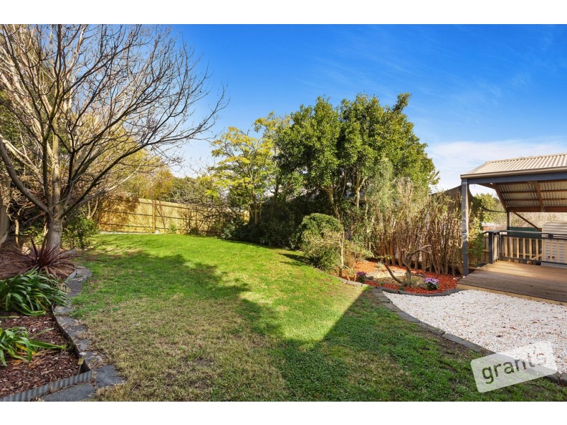 4 St James Court, Narre Warren VIC 3805