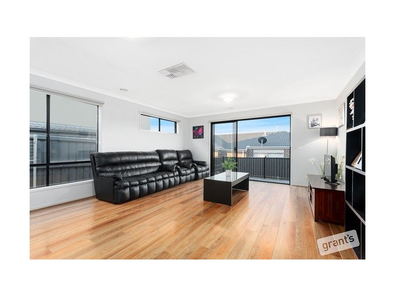 11 Carambola Place, Berwick VIC 3806