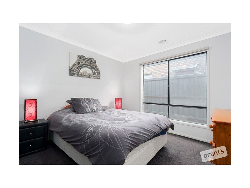 11 Carambola Place, Berwick VIC 3806