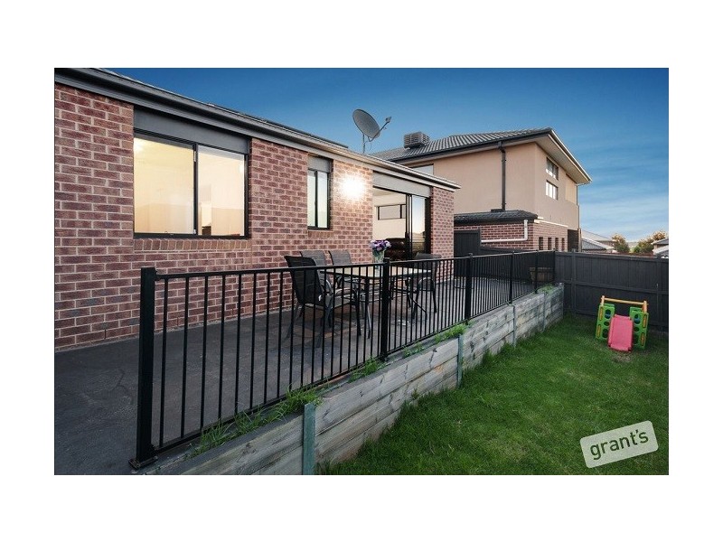 11 Carambola Place, Berwick VIC 3806