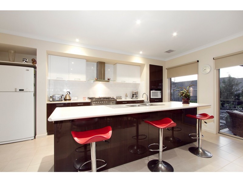 9 Kalimna Avenue, Berwick VIC 3806