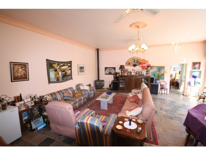 8 Glismann Road, Beaconsfield VIC 3807