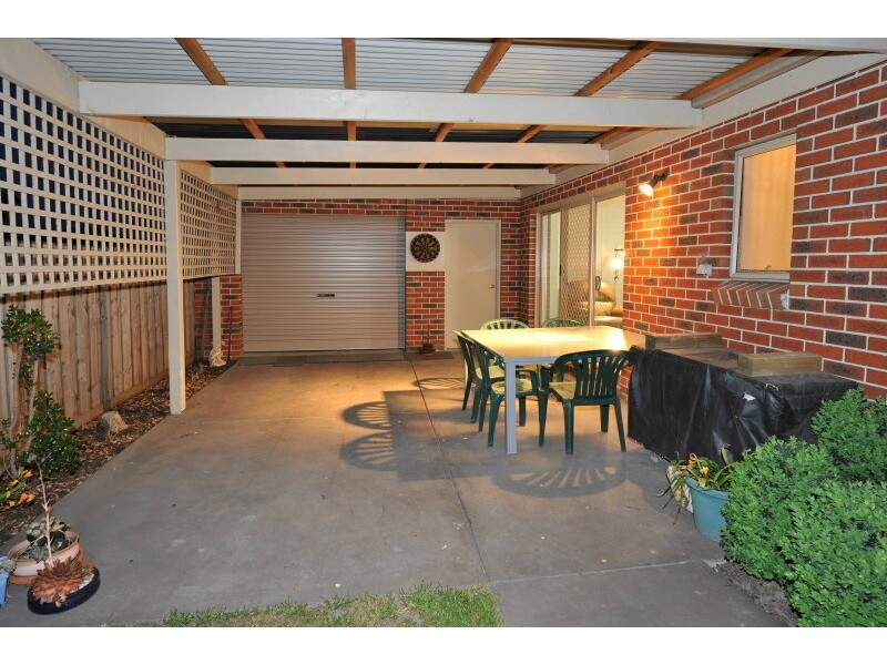 2 Cadell Place, Berwick VIC 3806