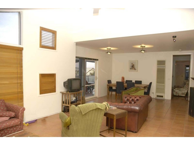 6 Jay Rise, Berwick VIC 3806