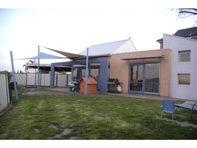 6 Jay Rise, Berwick VIC 3806