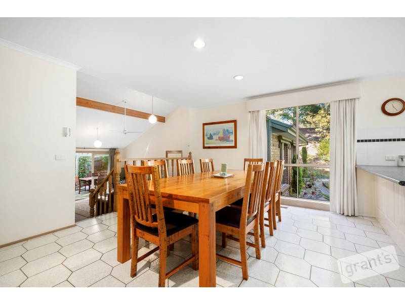 4 Barina Court, Berwick VIC 3806