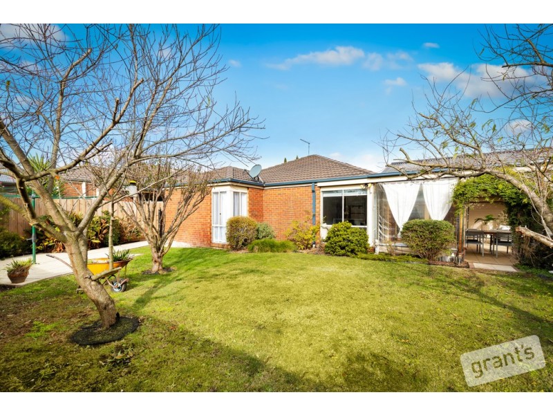 22 Pendulum Place, Berwick VIC 3806