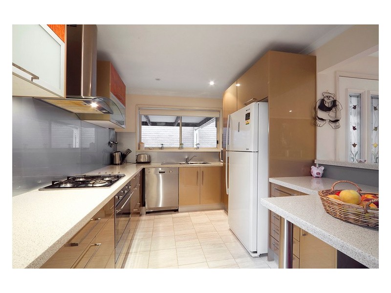 12 Illowra Court, Berwick VIC 3806