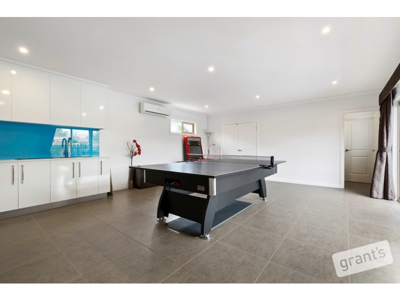 7 Foxborough Glade, Narre Warren North VIC 3804