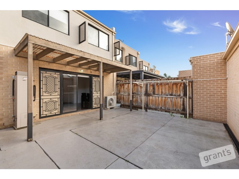 42 Everitt Street, Dandenong VIC 3175