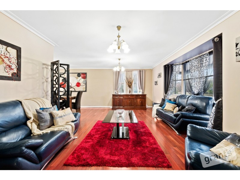 49 Howell Drive, Berwick VIC 3806