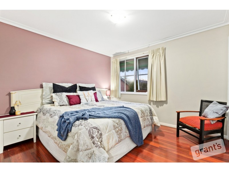 49 Howell Drive, Berwick VIC 3806