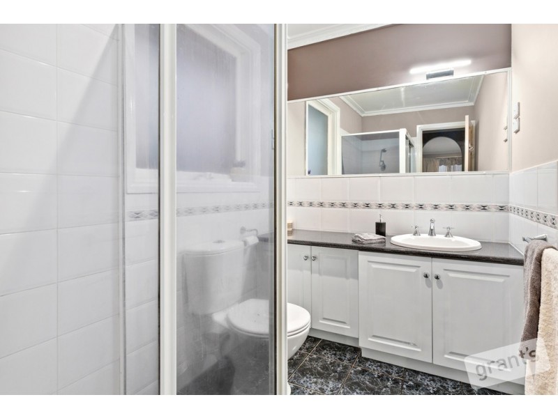 49 Howell Drive, Berwick VIC 3806