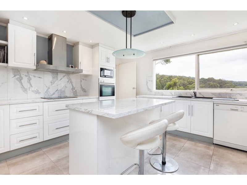 22 Batesleigh Road, Selby VIC 3159