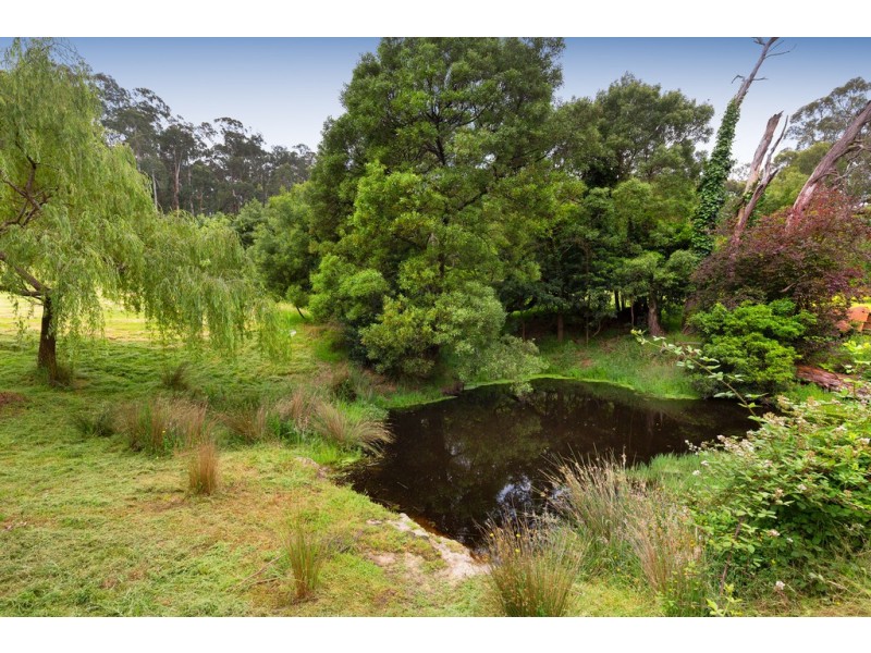 22 Batesleigh Road, Selby VIC 3159