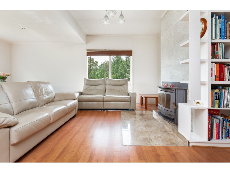 22 Batesleigh Road, Selby VIC 3159