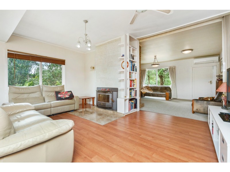 22 Batesleigh Road, Selby VIC 3159