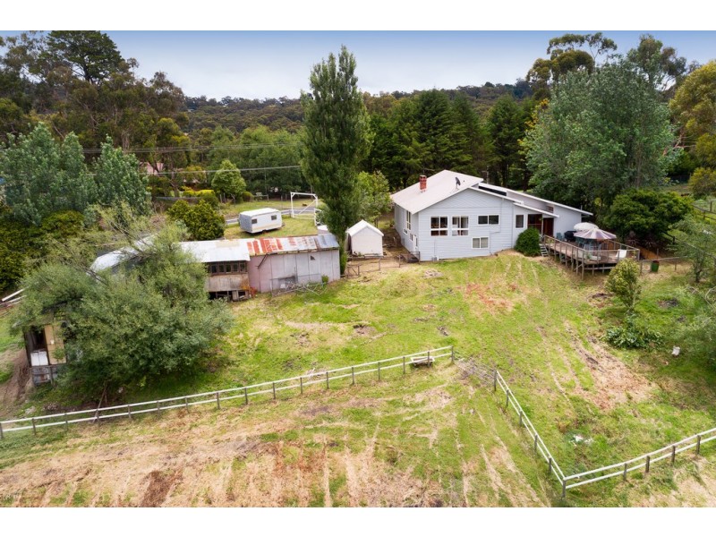 22 Batesleigh Road, Selby VIC 3159