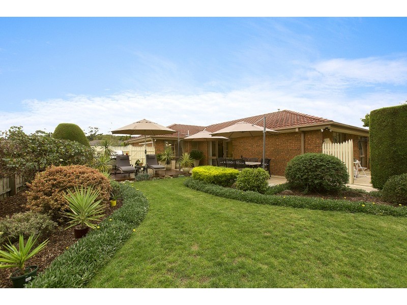 42 Willslie Crescent, Berwick VIC 3806