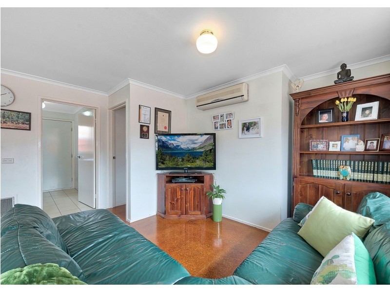 31 Blaxland Avenue, Cranbourne North VIC 3977