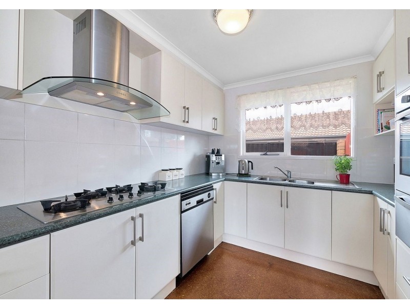 31 Blaxland Avenue, Cranbourne North VIC 3977