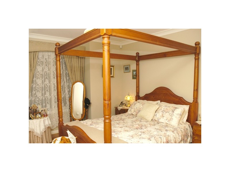 27 Mornington Grove, Berwick VIC 3806