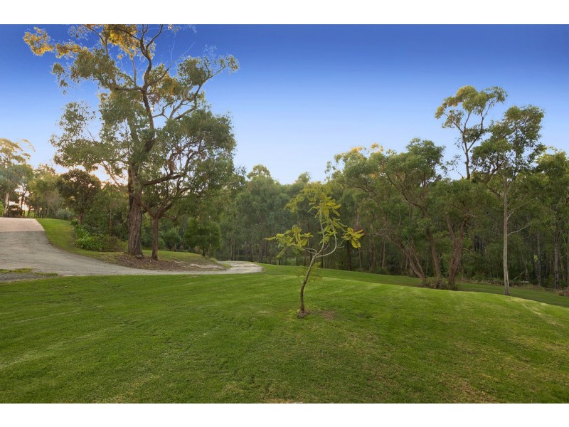 15 Hilden Drive, Harkaway VIC 3806