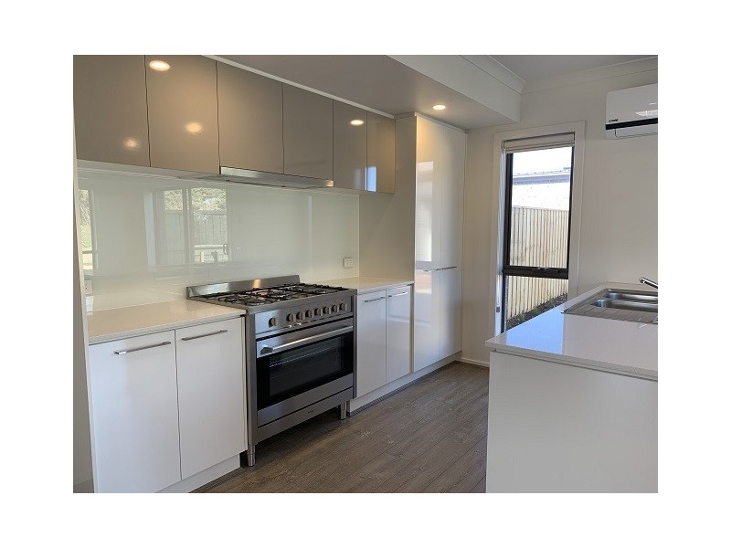 25 Saltbreeze Circuit, Clyde VIC 3978