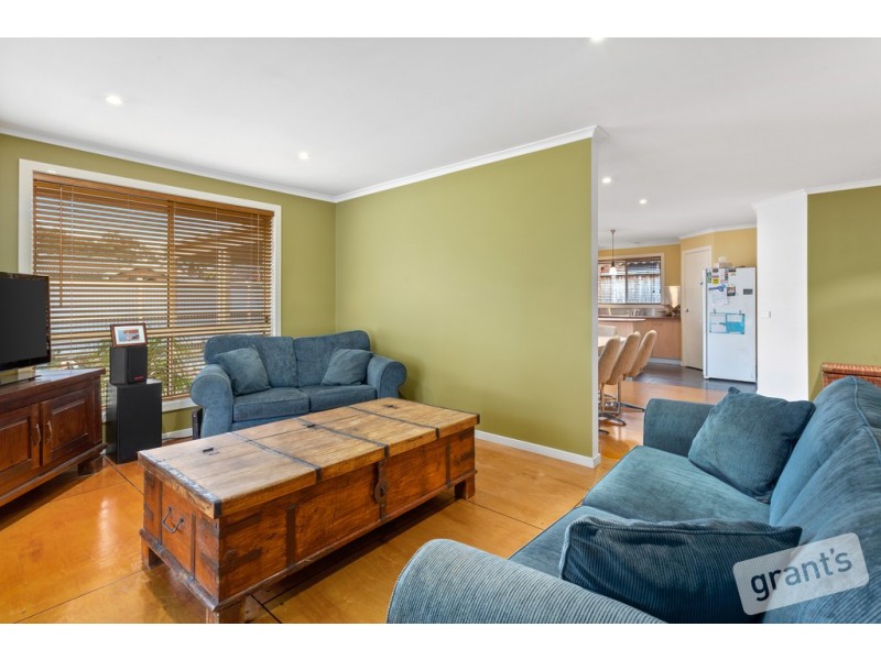 50 Sunnyside Drive, Berwick VIC 3806