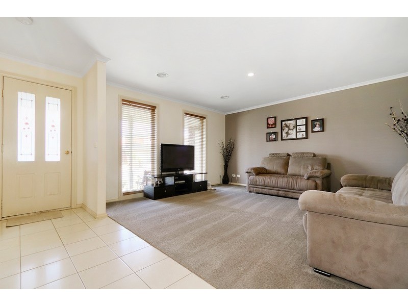 9 Jack William Way, Berwick VIC 3806