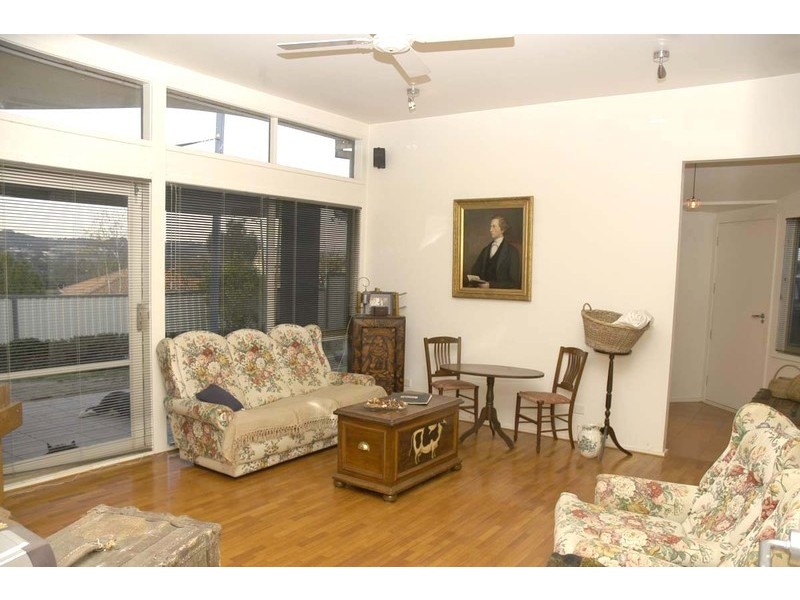 6 Jay Rise, Berwick VIC 3806