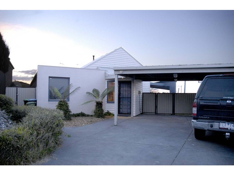 6 Jay Rise, Berwick VIC 3806